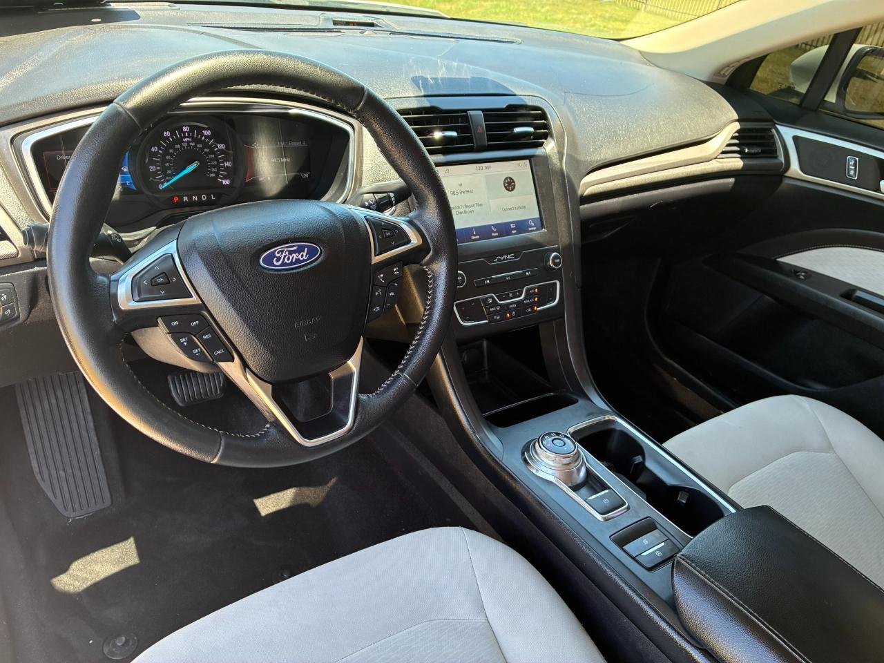 Ford Fusion SE 2020