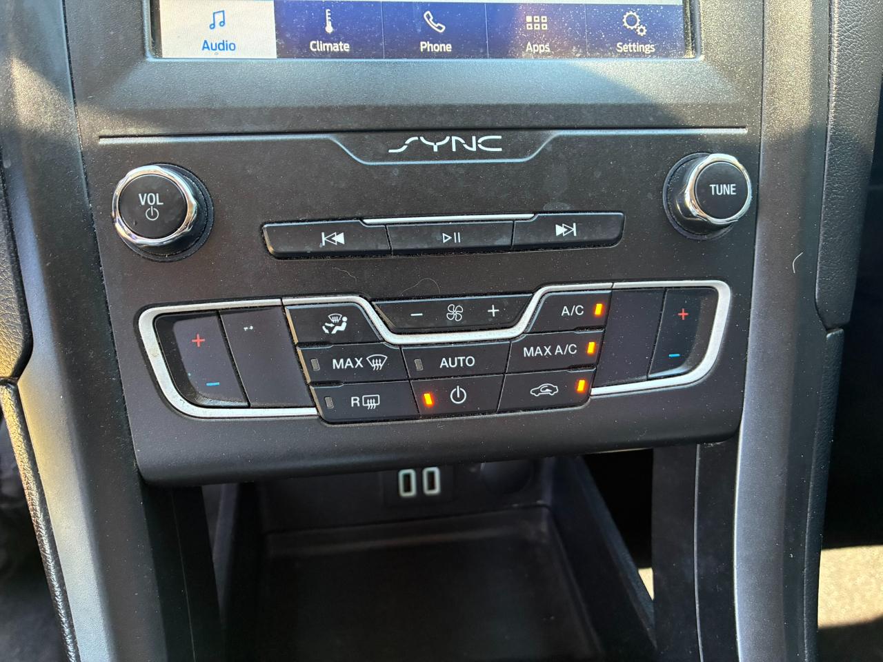 Ford Fusion SE 2020