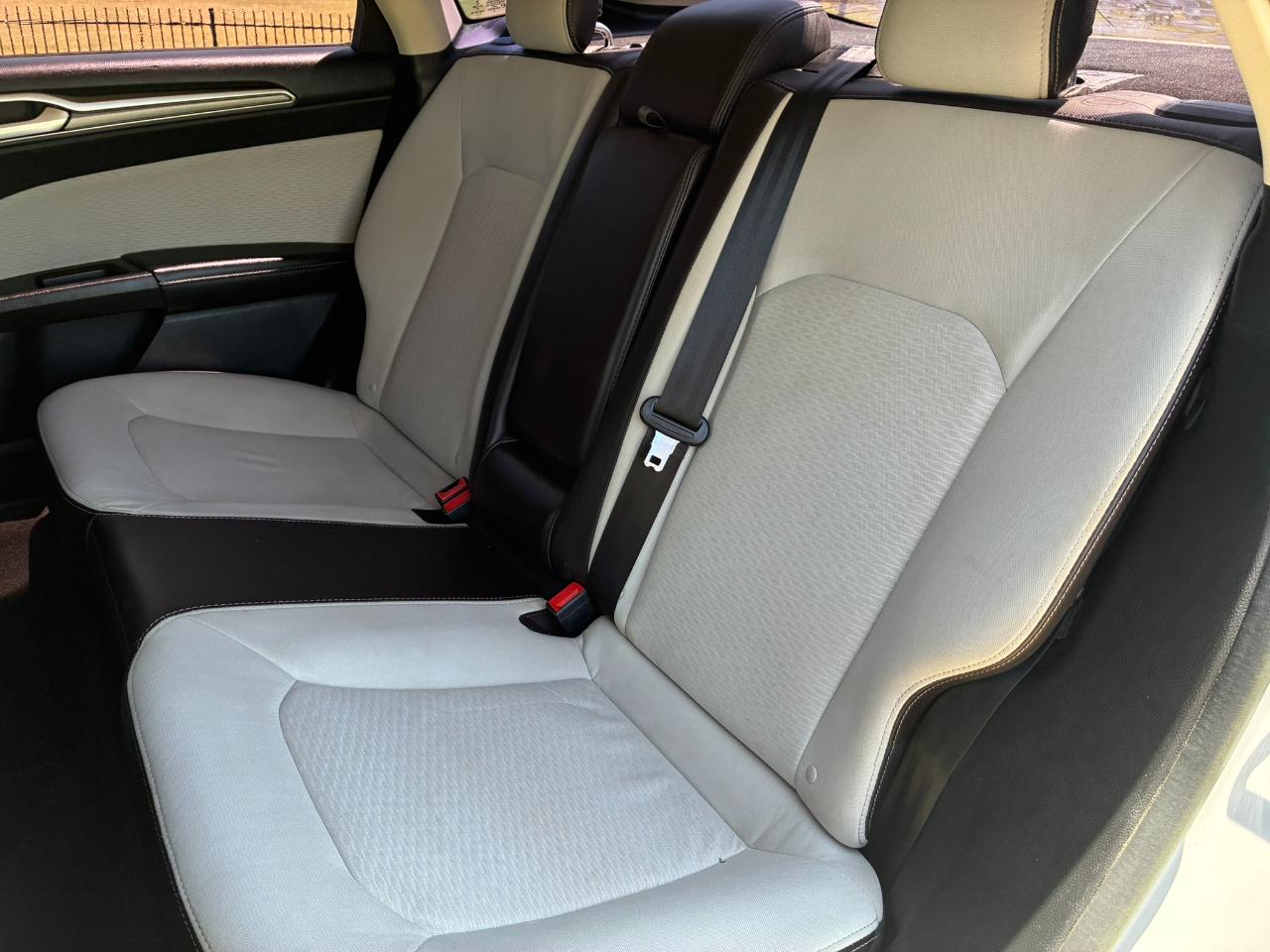 Ford Fusion SE 2020