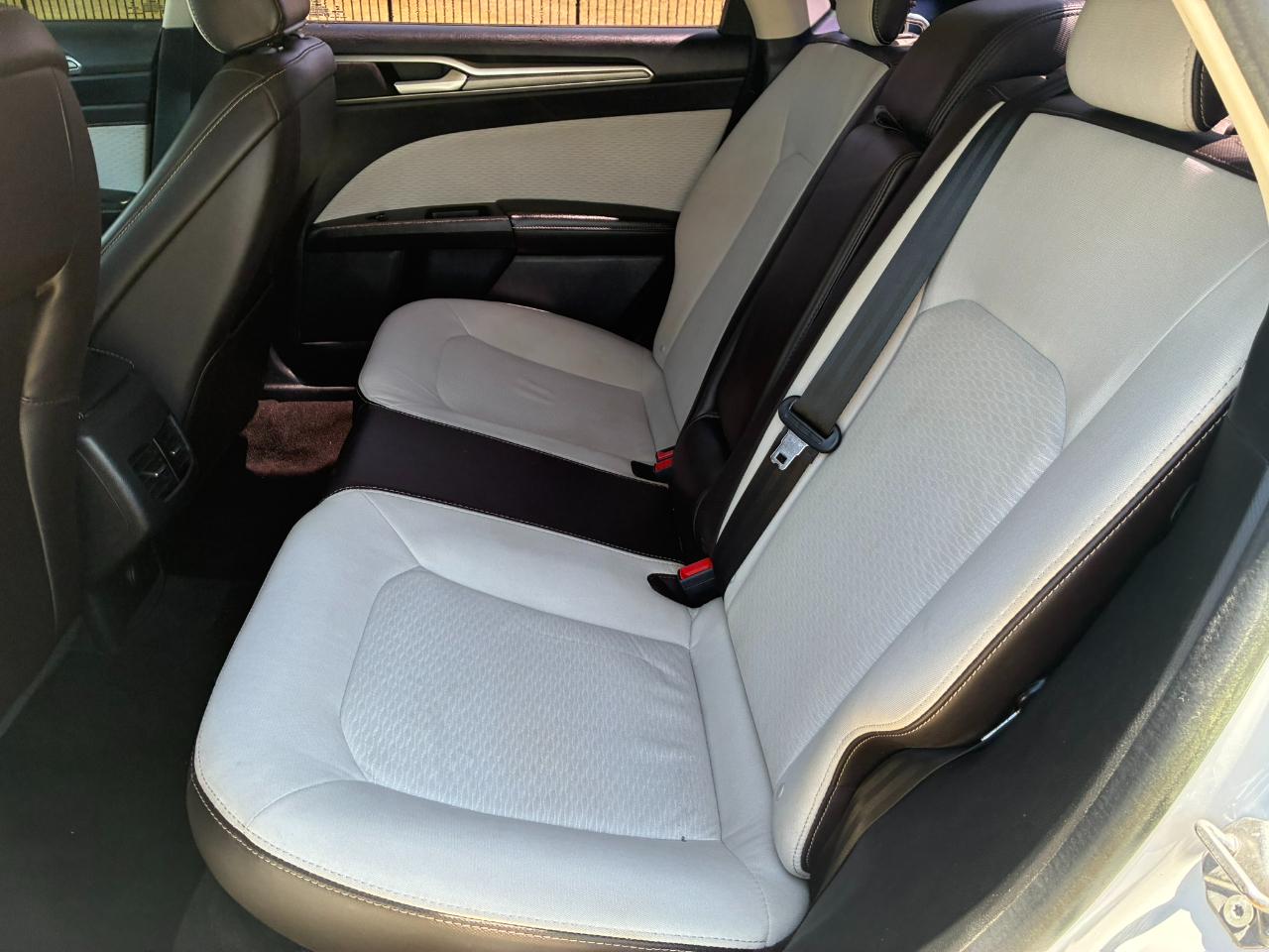 Ford Fusion SE 2020