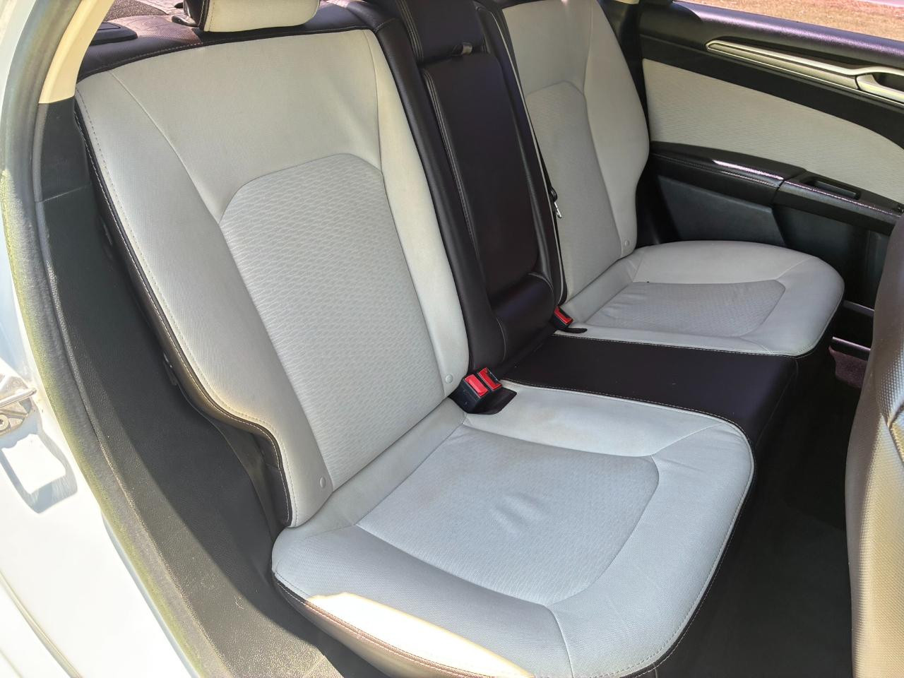 Ford Fusion SE 2020