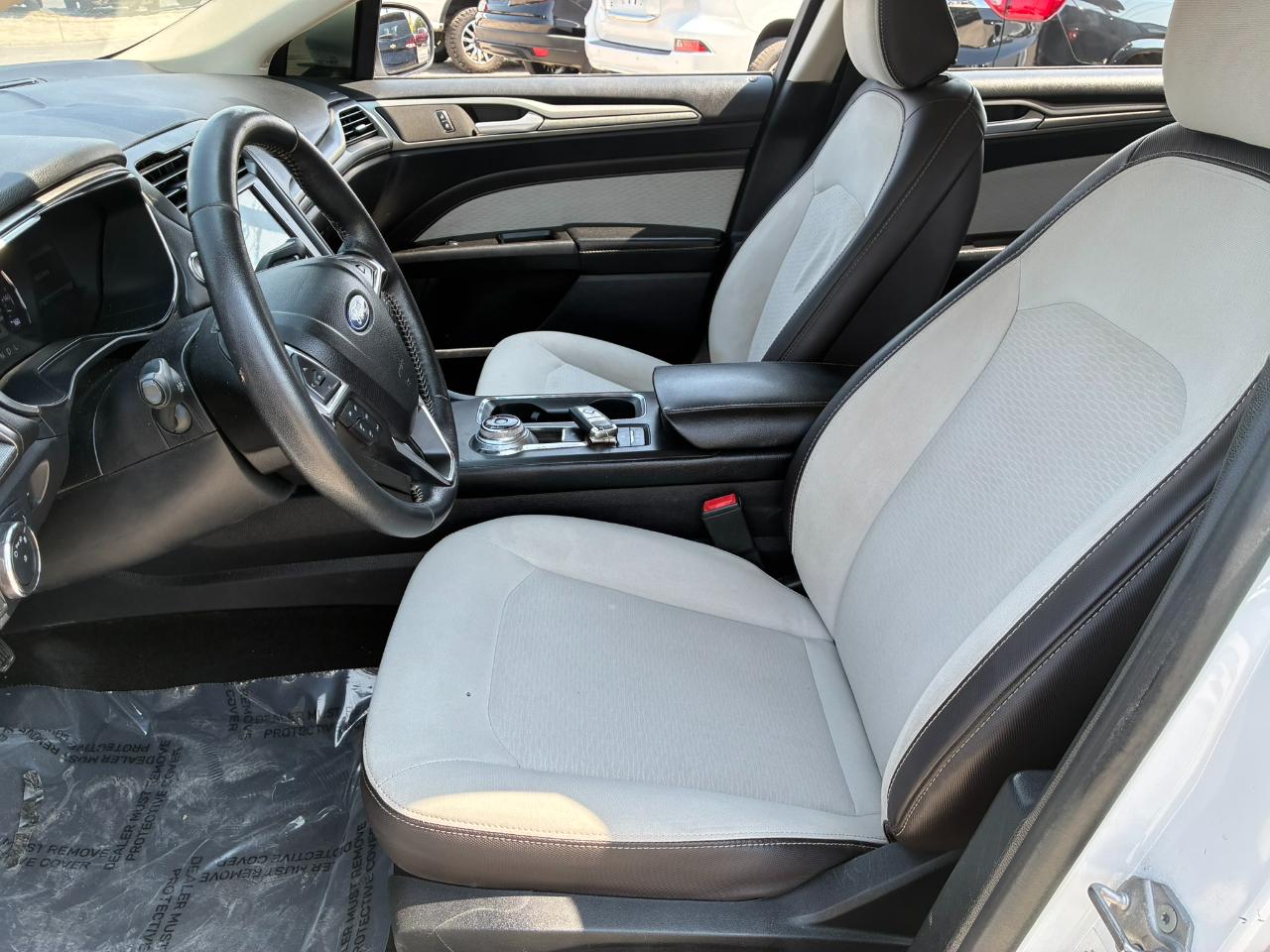 Ford Fusion SE 2020