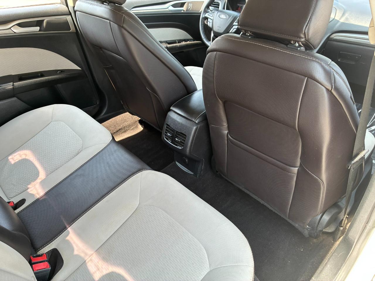 Ford Fusion SE 2020
