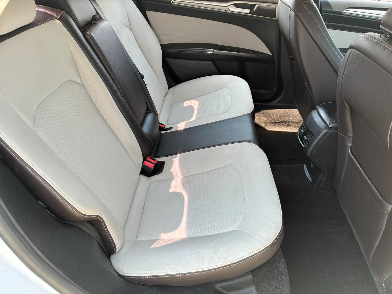 Ford Fusion SE 2020