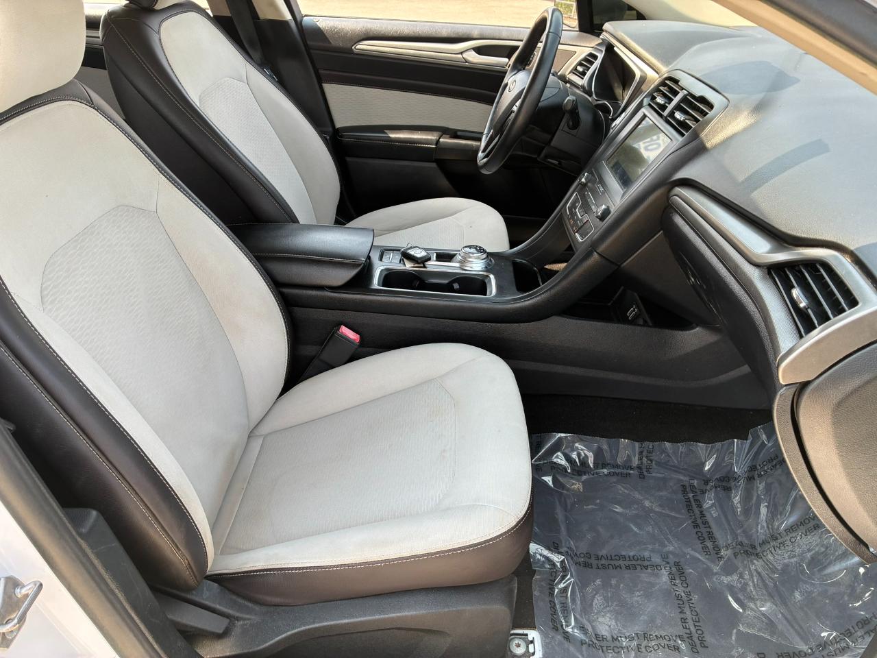 Ford Fusion SE 2020