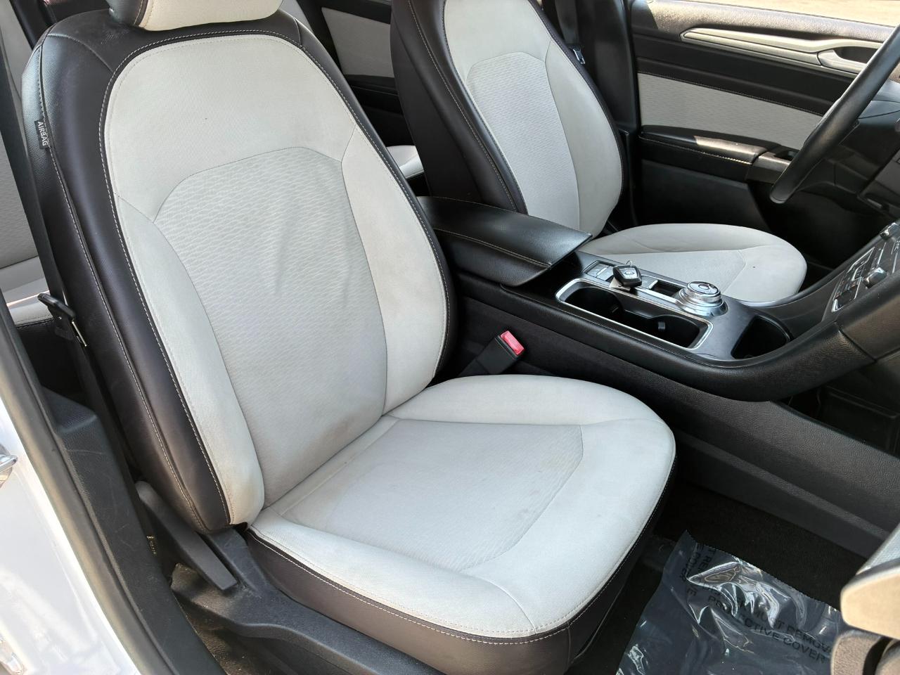 Ford Fusion SE 2020