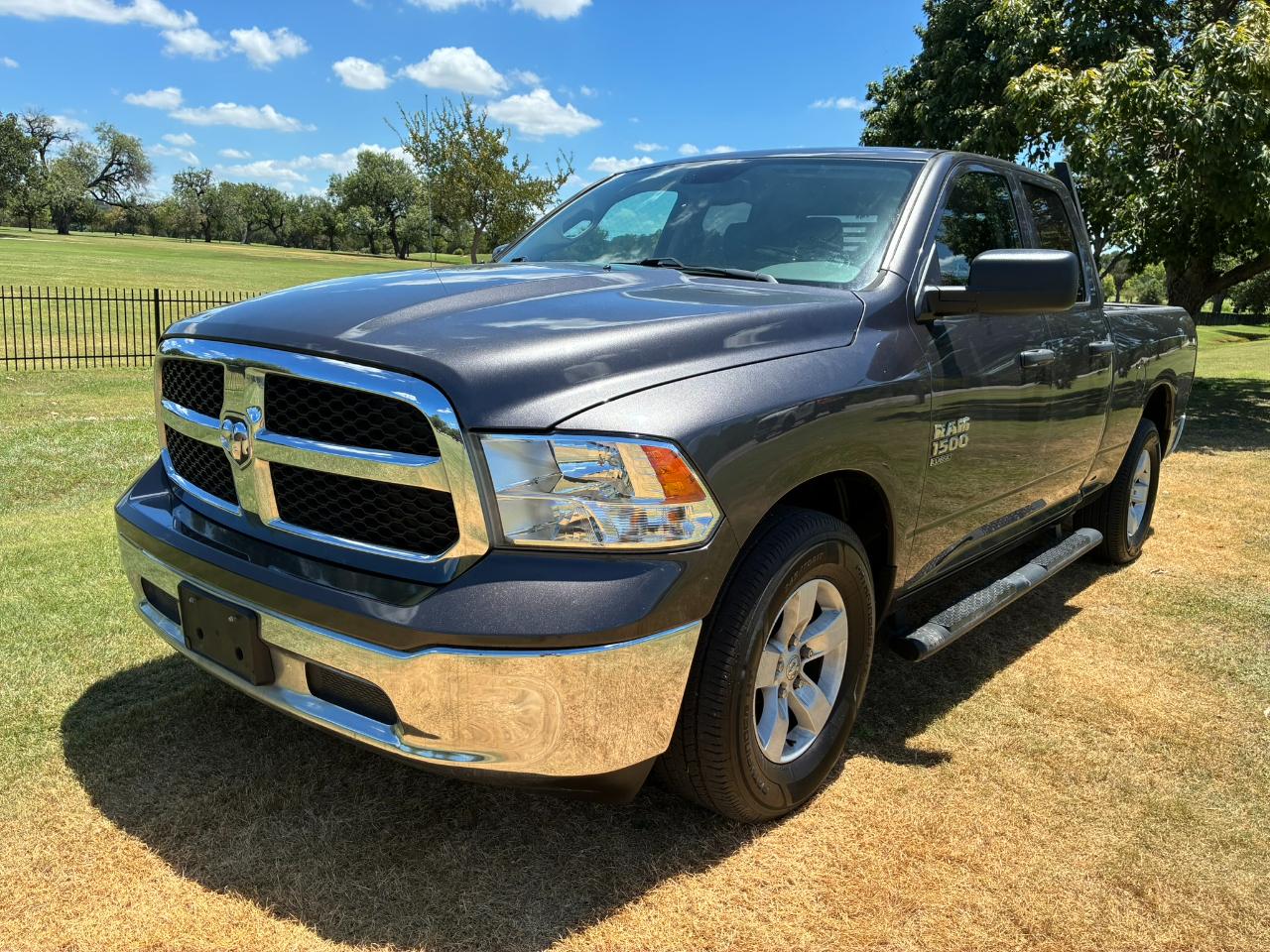 RAM 1500 Classic Tradesman Quad Cab 2WD 2020