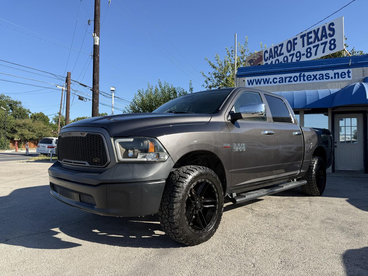RAM 1500 Tradesman Crew Cab SWB 4WD 2018