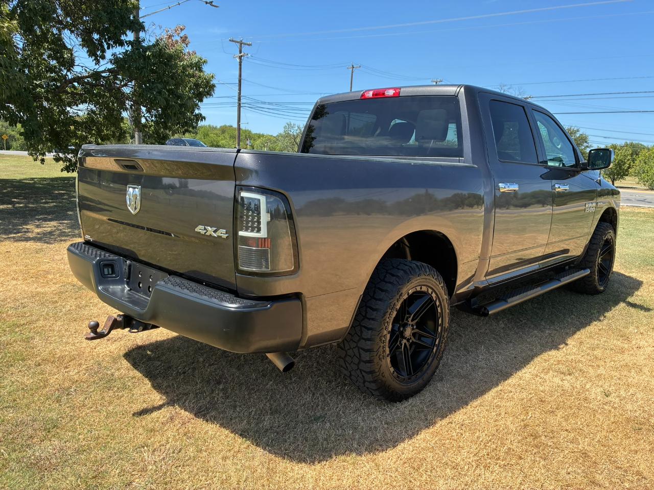 RAM 1500 Tradesman Crew Cab SWB 4WD 2018