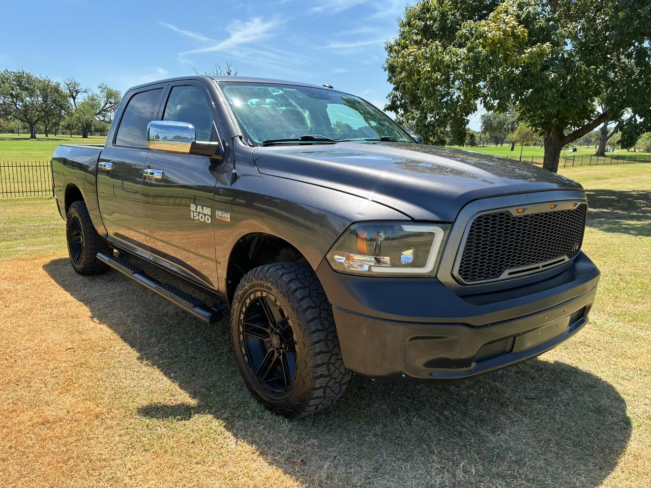 RAM 1500 Tradesman Crew Cab SWB 4WD 2018
