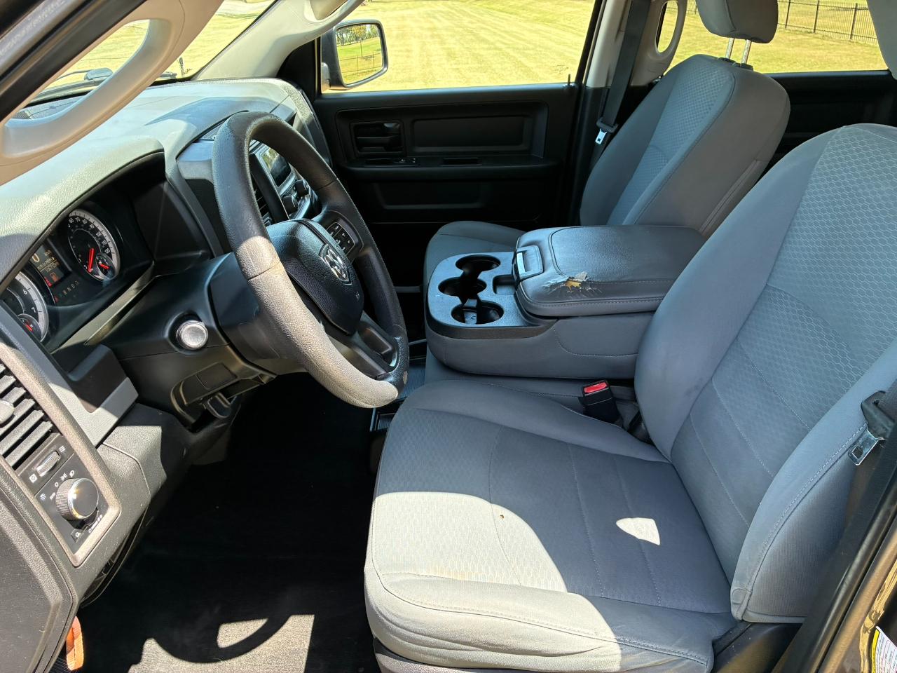 RAM 1500 Tradesman Crew Cab SWB 4WD 2018