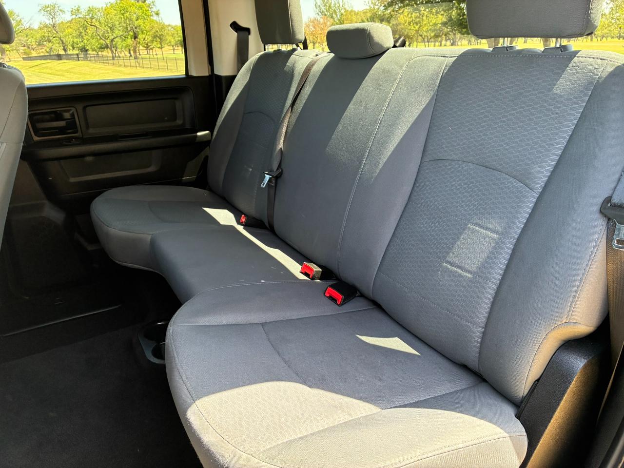 RAM 1500 Tradesman Crew Cab SWB 4WD 2018
