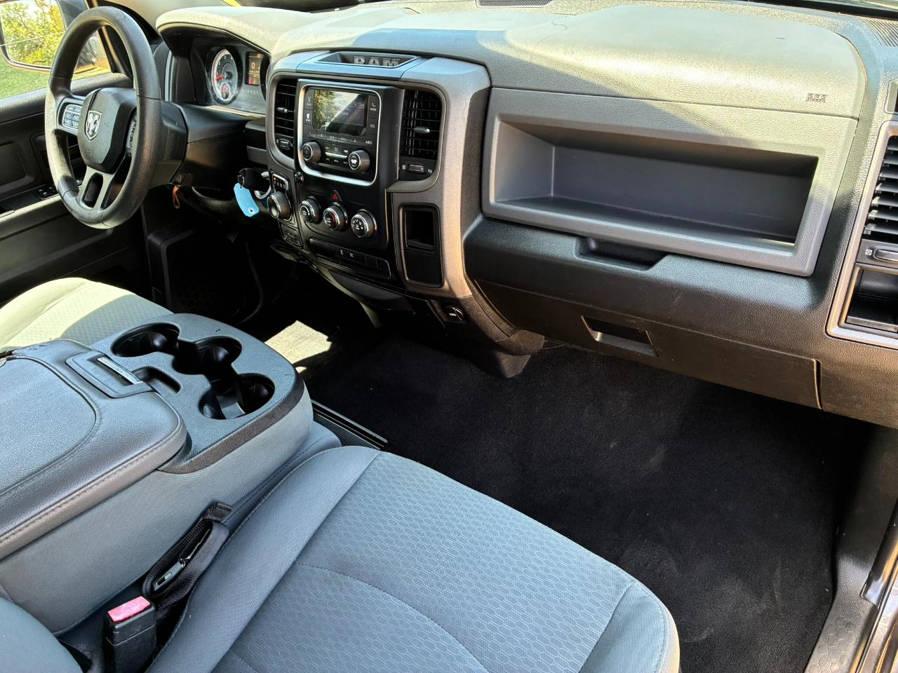 RAM 1500 Tradesman Crew Cab SWB 4WD 2018
