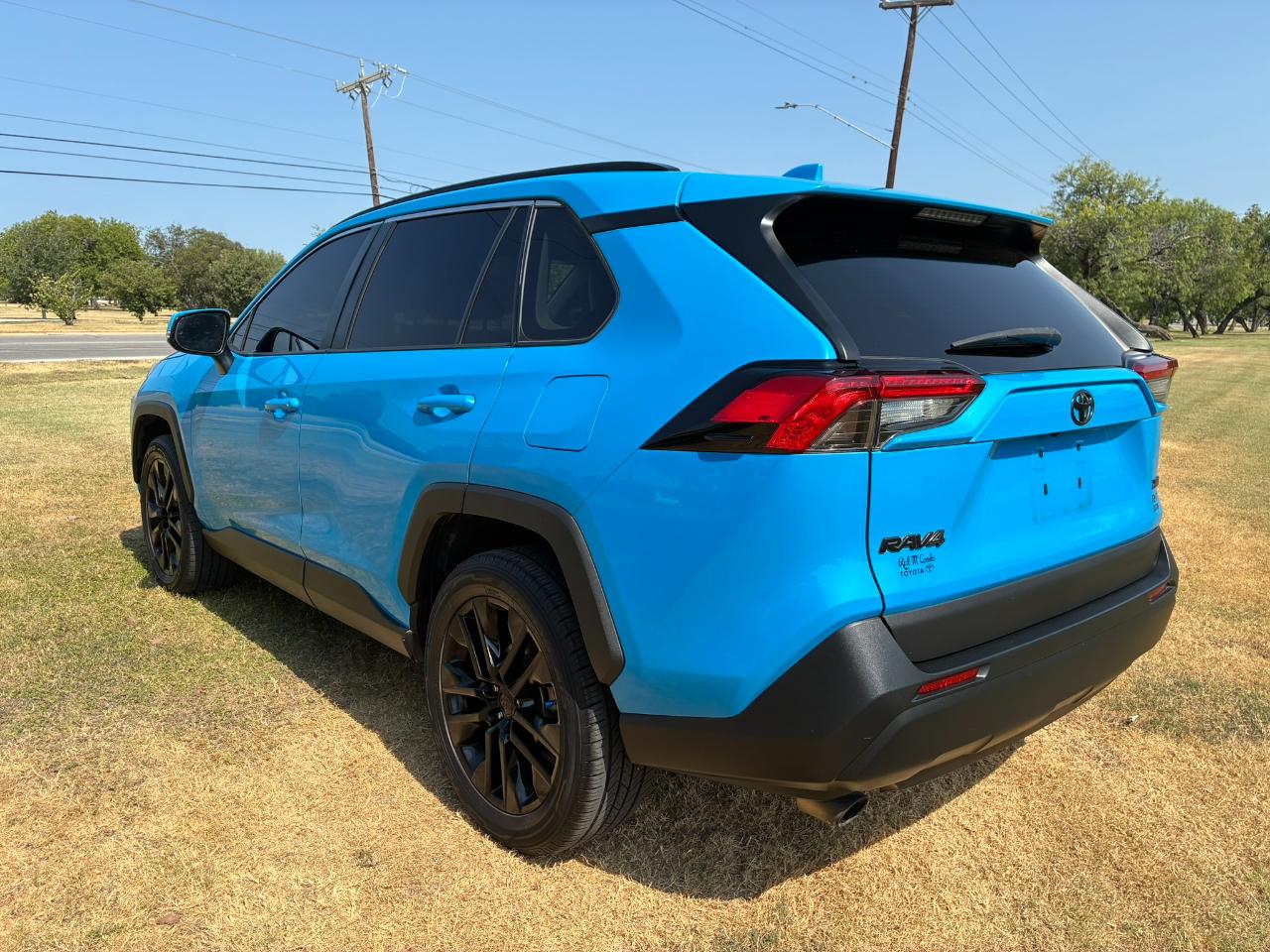 Toyota RAV4 XLE Premium 2021
