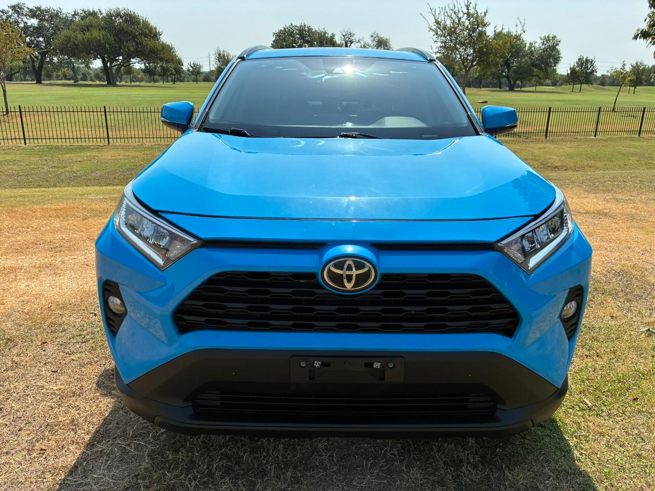 Toyota RAV4 XLE Premium 2021