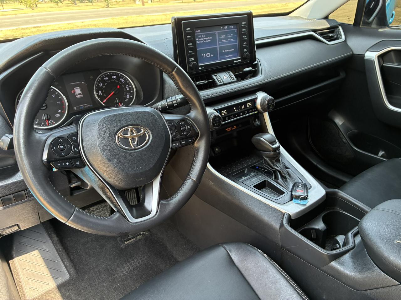 Toyota RAV4 XLE Premium 2021