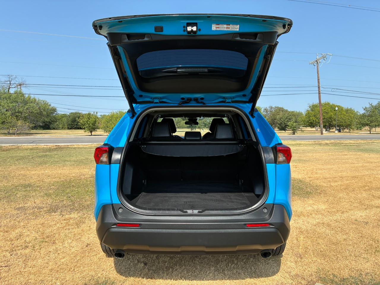 Toyota RAV4 XLE Premium 2021