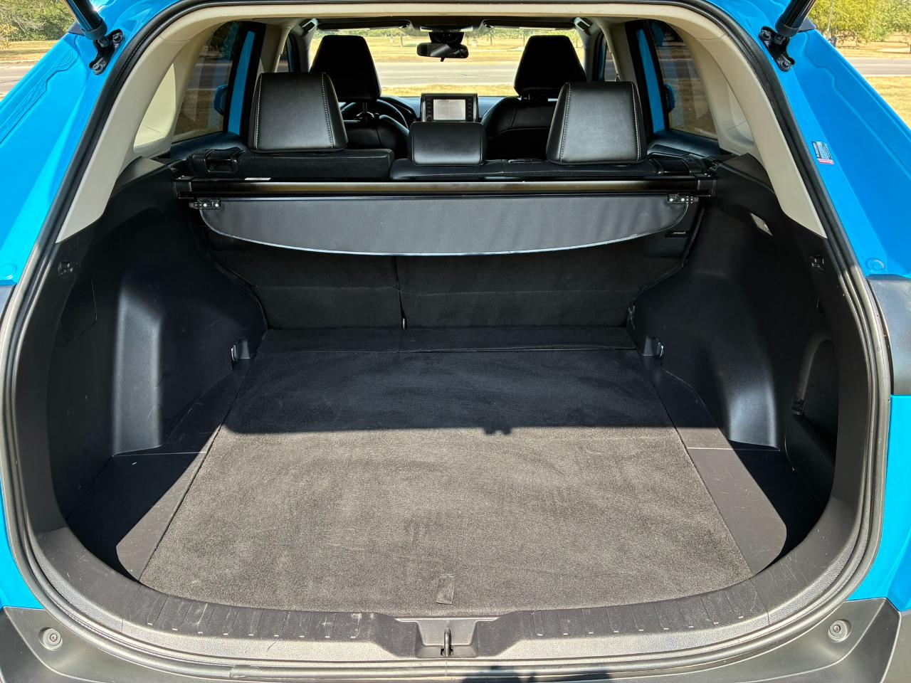 Toyota RAV4 XLE Premium 2021