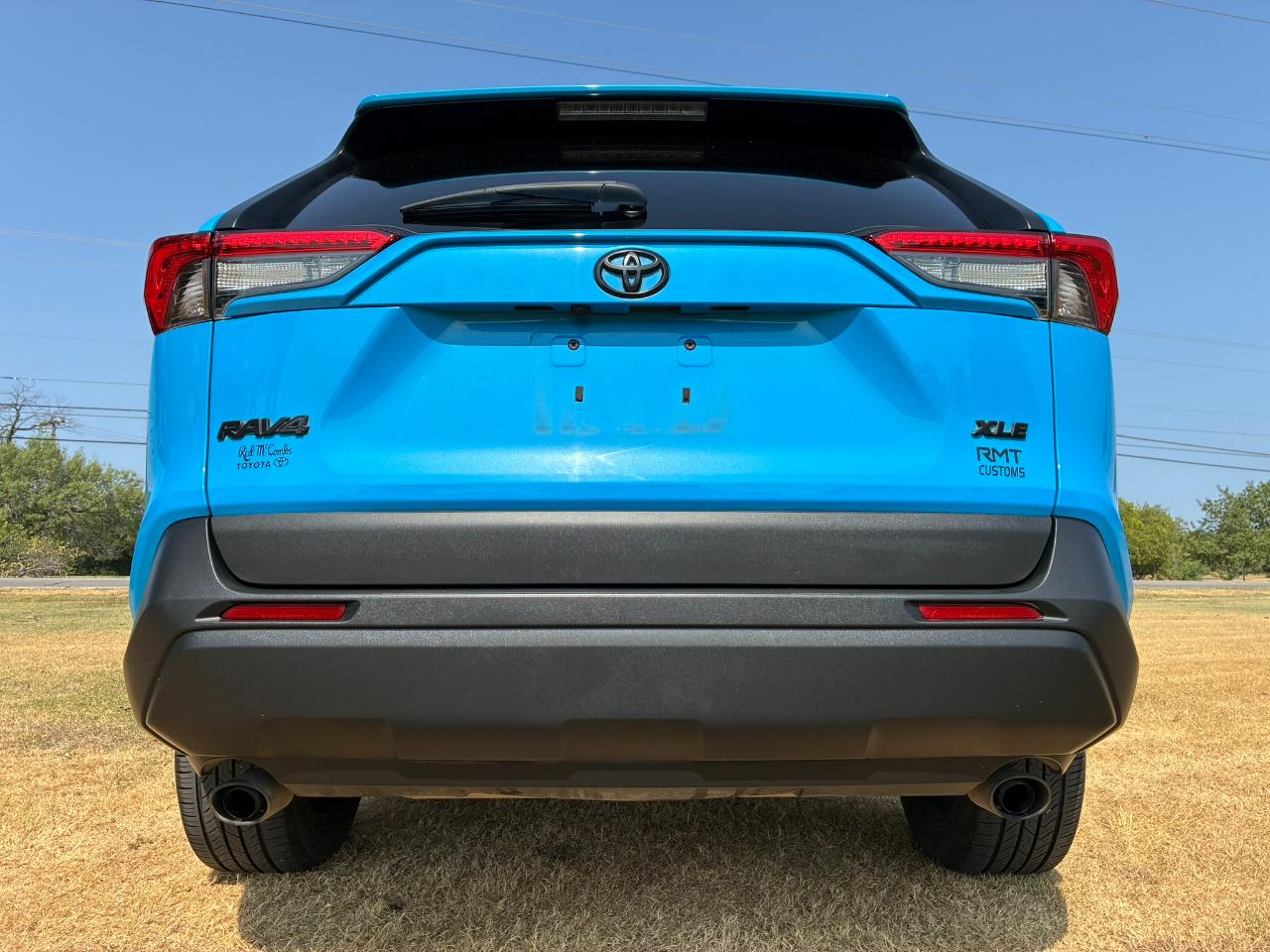 Toyota RAV4 XLE Premium 2021