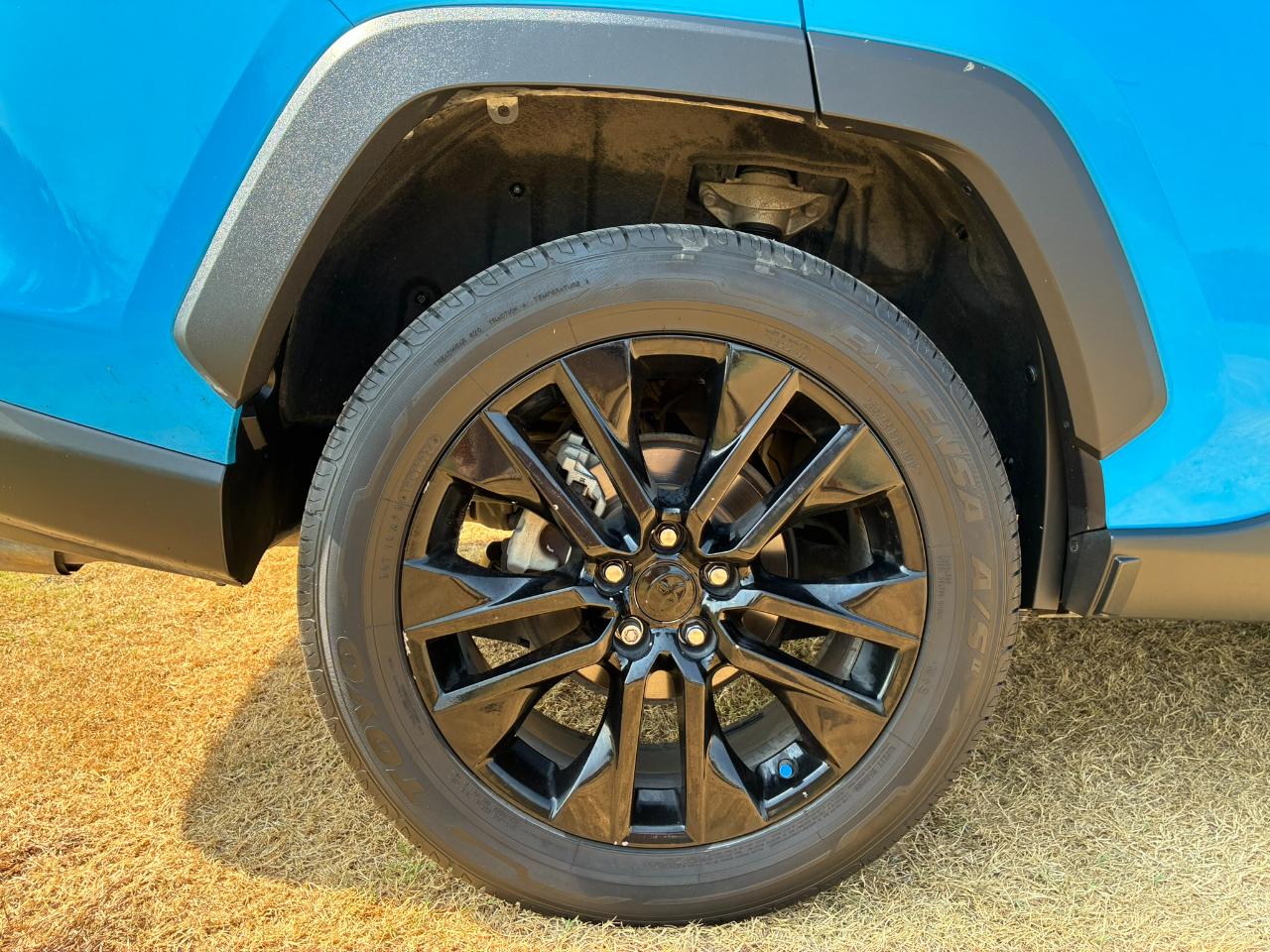 Toyota RAV4 XLE Premium 2021