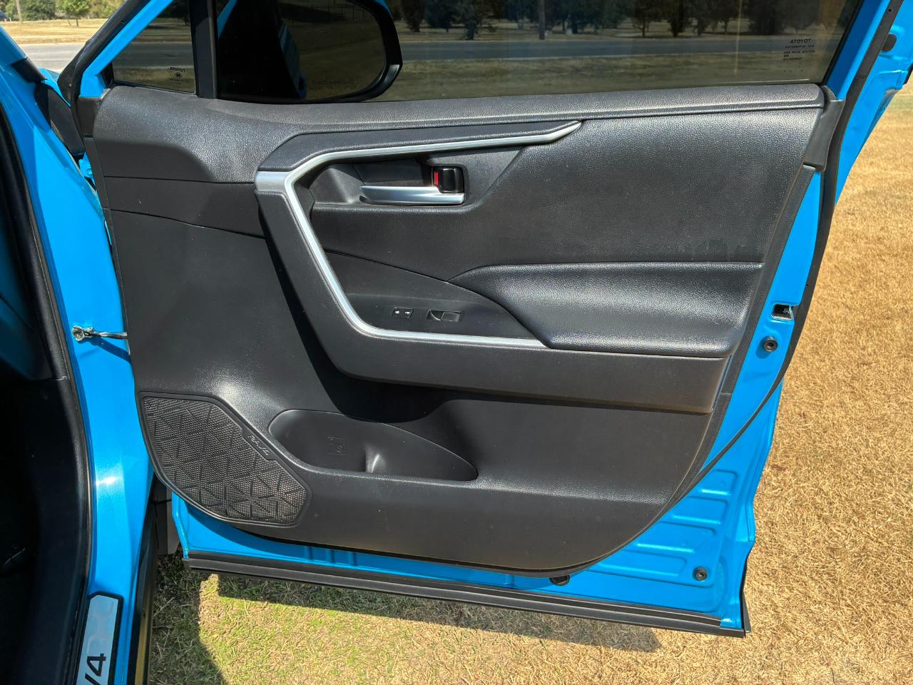 Toyota RAV4 XLE Premium 2021