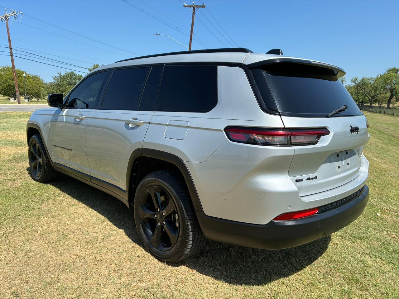 Jeep Grand Cherokee L Laredo 4WD 2022