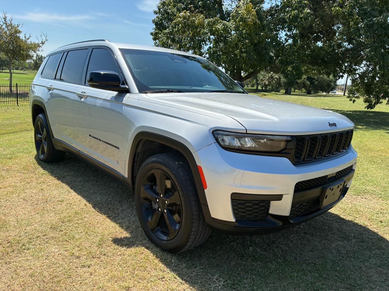 Jeep Grand Cherokee L Laredo 4WD 2022