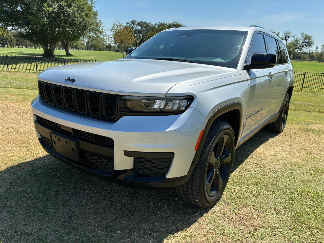 Jeep Grand Cherokee L Laredo 4WD 2022