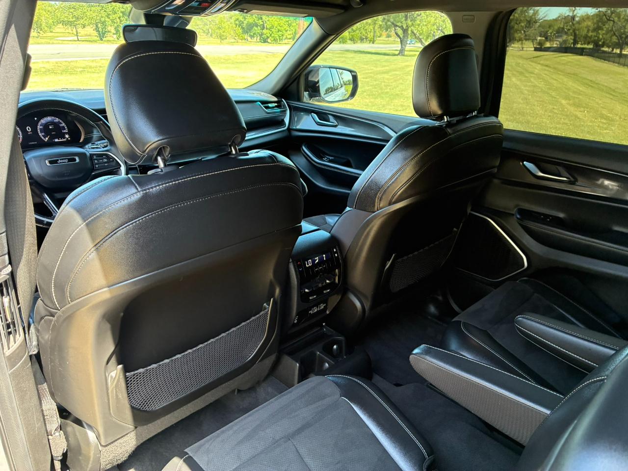 Jeep Grand Cherokee L Laredo 4WD 2022