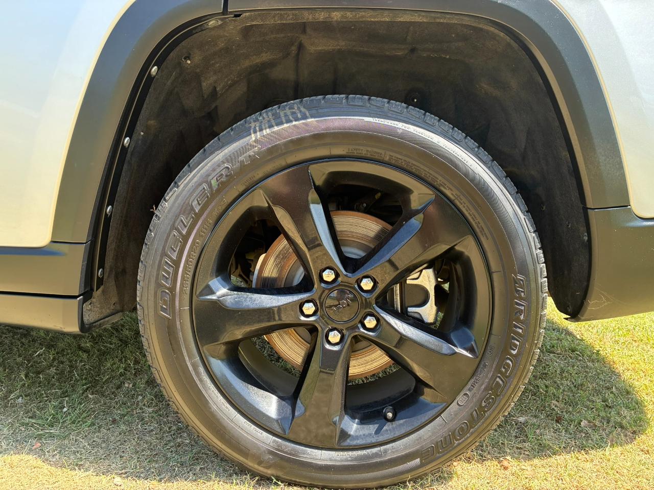 Jeep Grand Cherokee L Laredo 4WD 2022