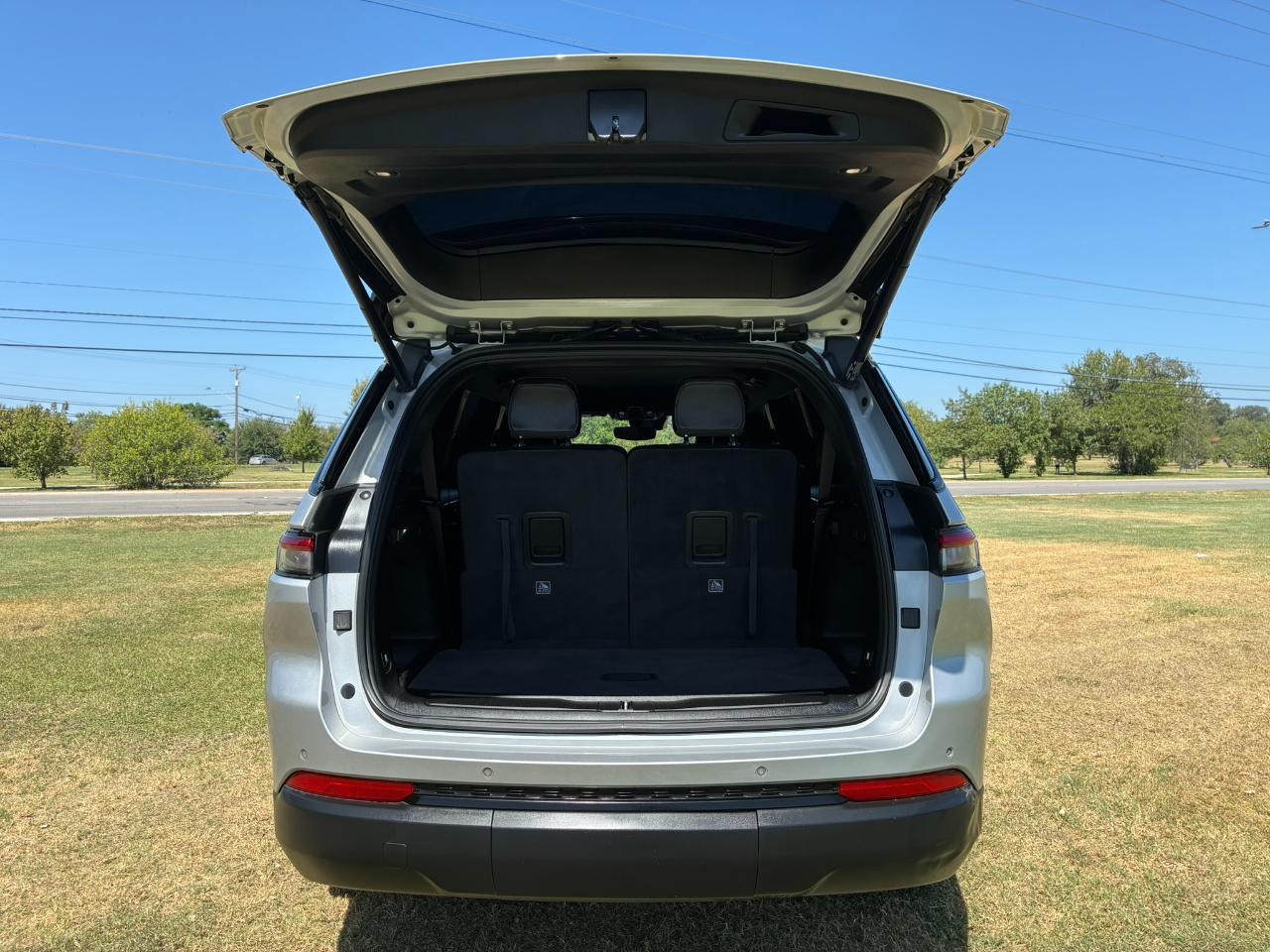 Jeep Grand Cherokee L Laredo 4WD 2022