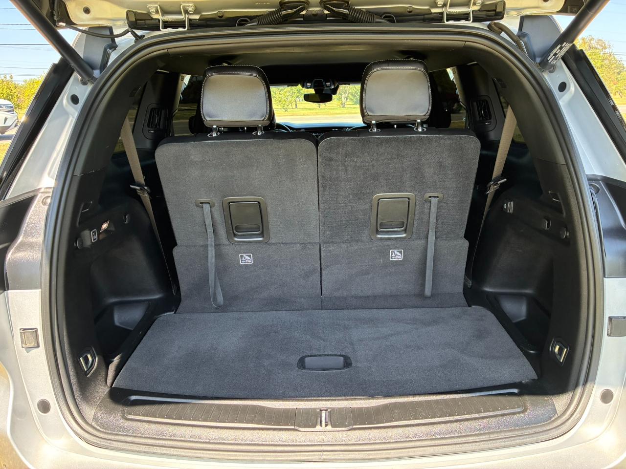 Jeep Grand Cherokee L Laredo 4WD 2022
