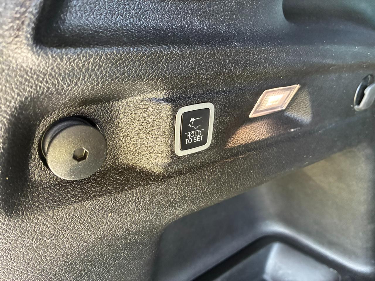 Jeep Grand Cherokee L Laredo 4WD 2022
