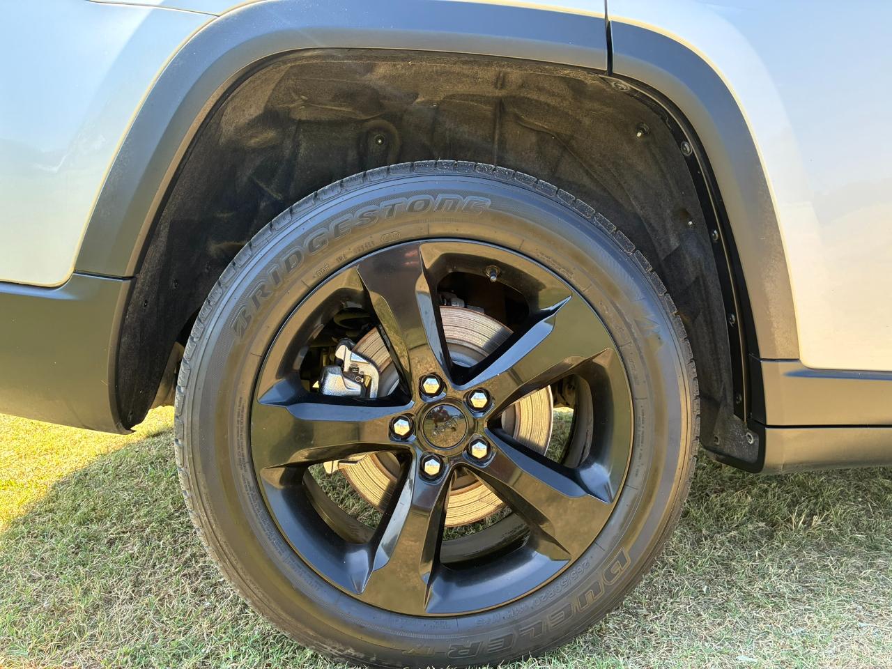 Jeep Grand Cherokee L Laredo 4WD 2022
