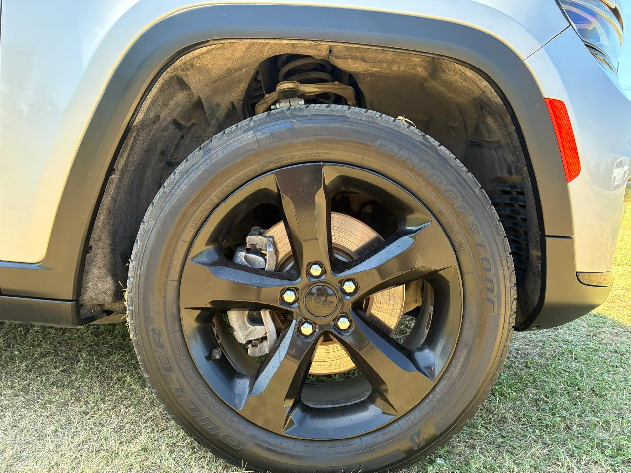Jeep Grand Cherokee L Laredo 4WD 2022