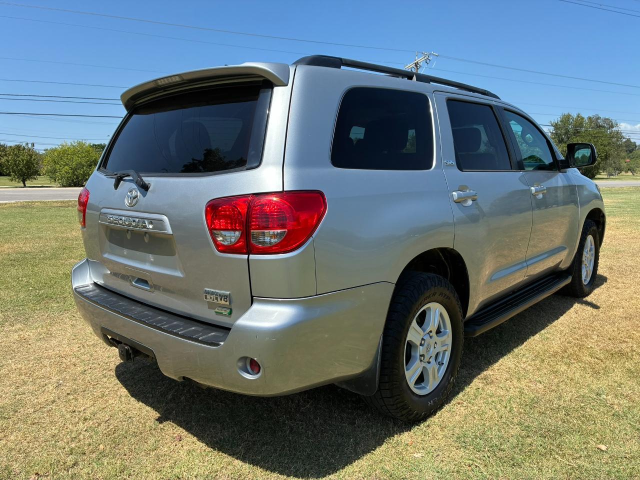Toyota Sequoia SR5 5.7L 4WD FFV 2015