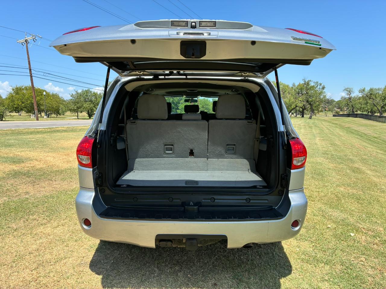 Toyota Sequoia SR5 5.7L 4WD FFV 2015