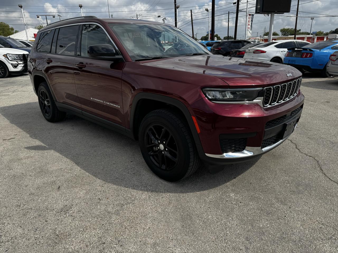 Jeep Grand Cherokee L Laredo 4WD 2023