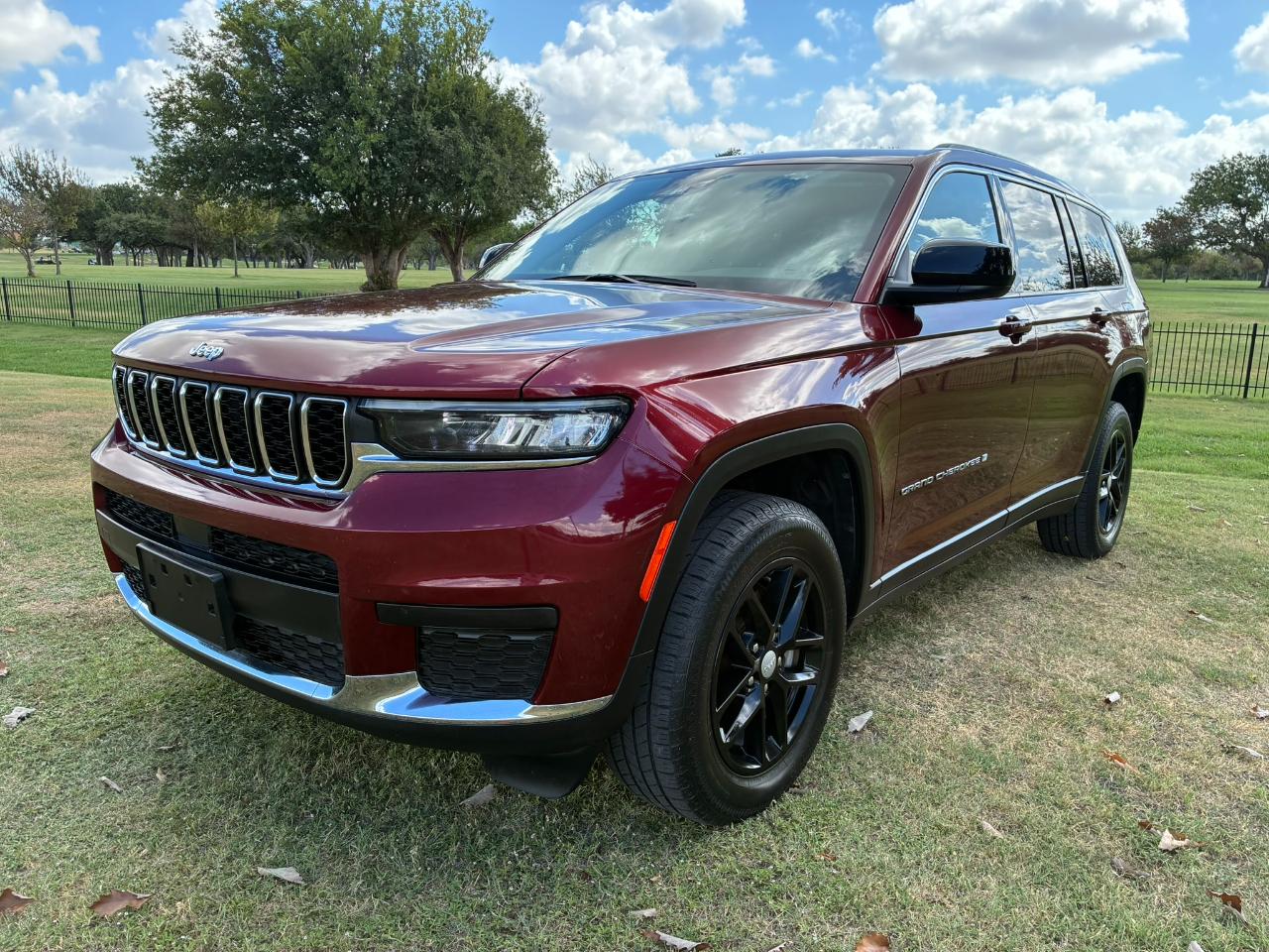 2023 Jeep Grand Cherokee L Laredo 4WD