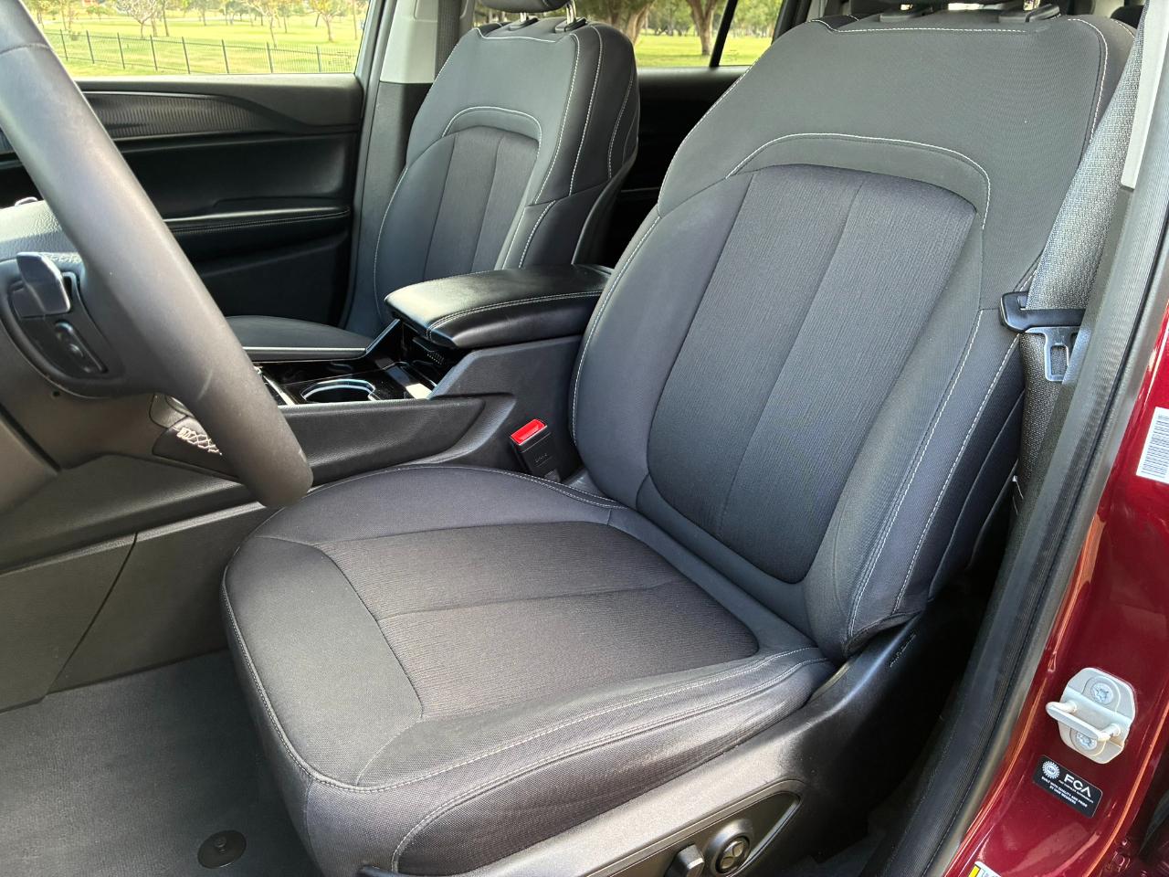 Jeep Grand Cherokee L Laredo 4WD 2023