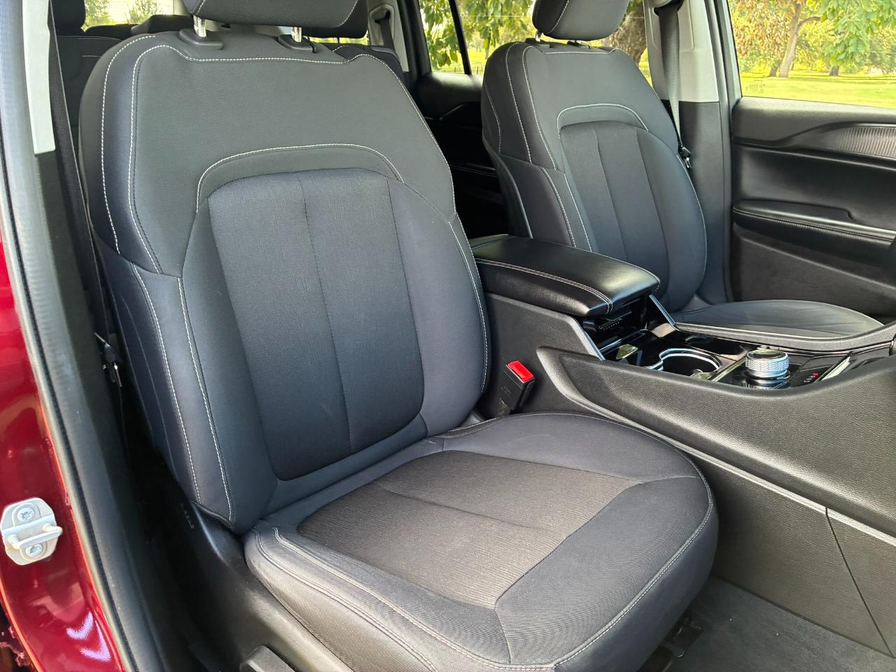 Jeep Grand Cherokee L Laredo 4WD 2023