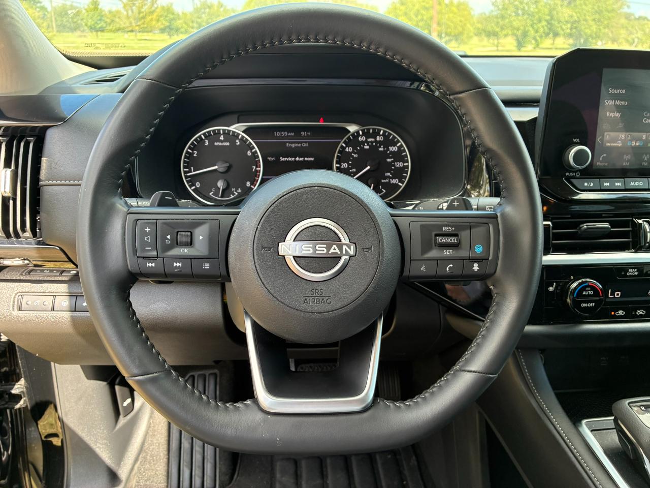 Nissan Pathfinder SV 2025