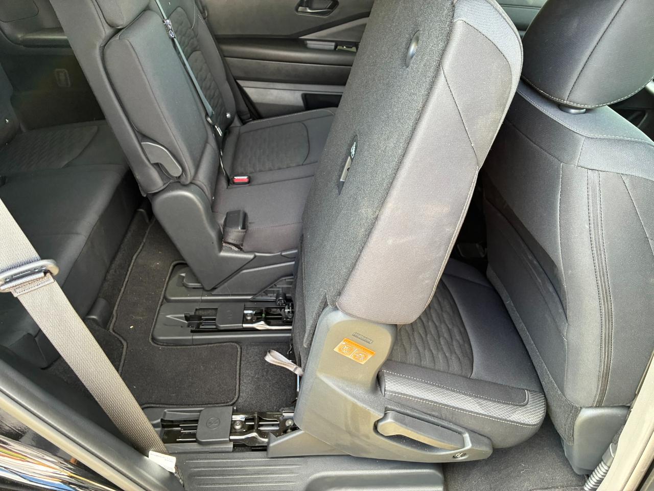 Nissan Pathfinder SV 2025