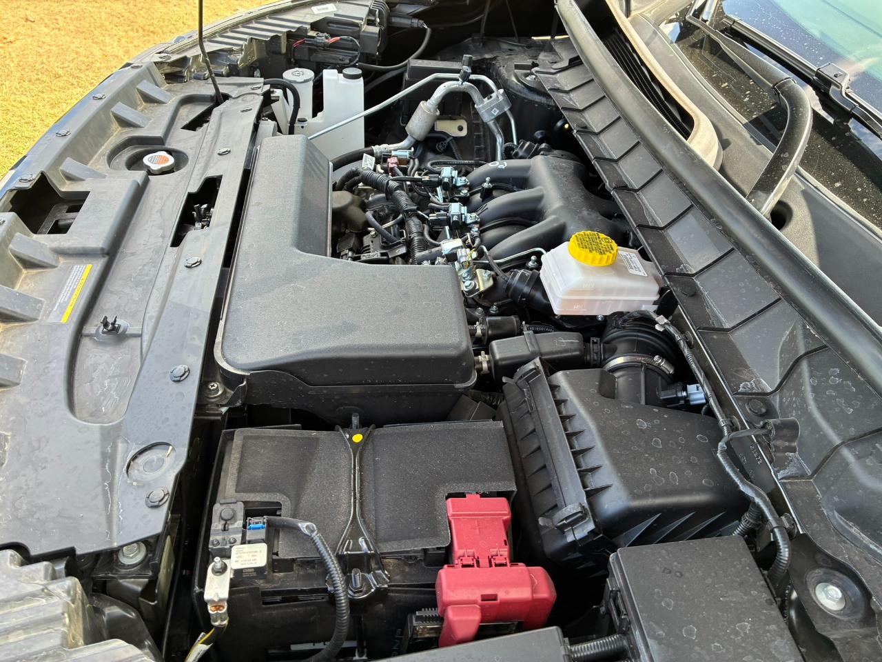 Nissan Pathfinder SV 2025