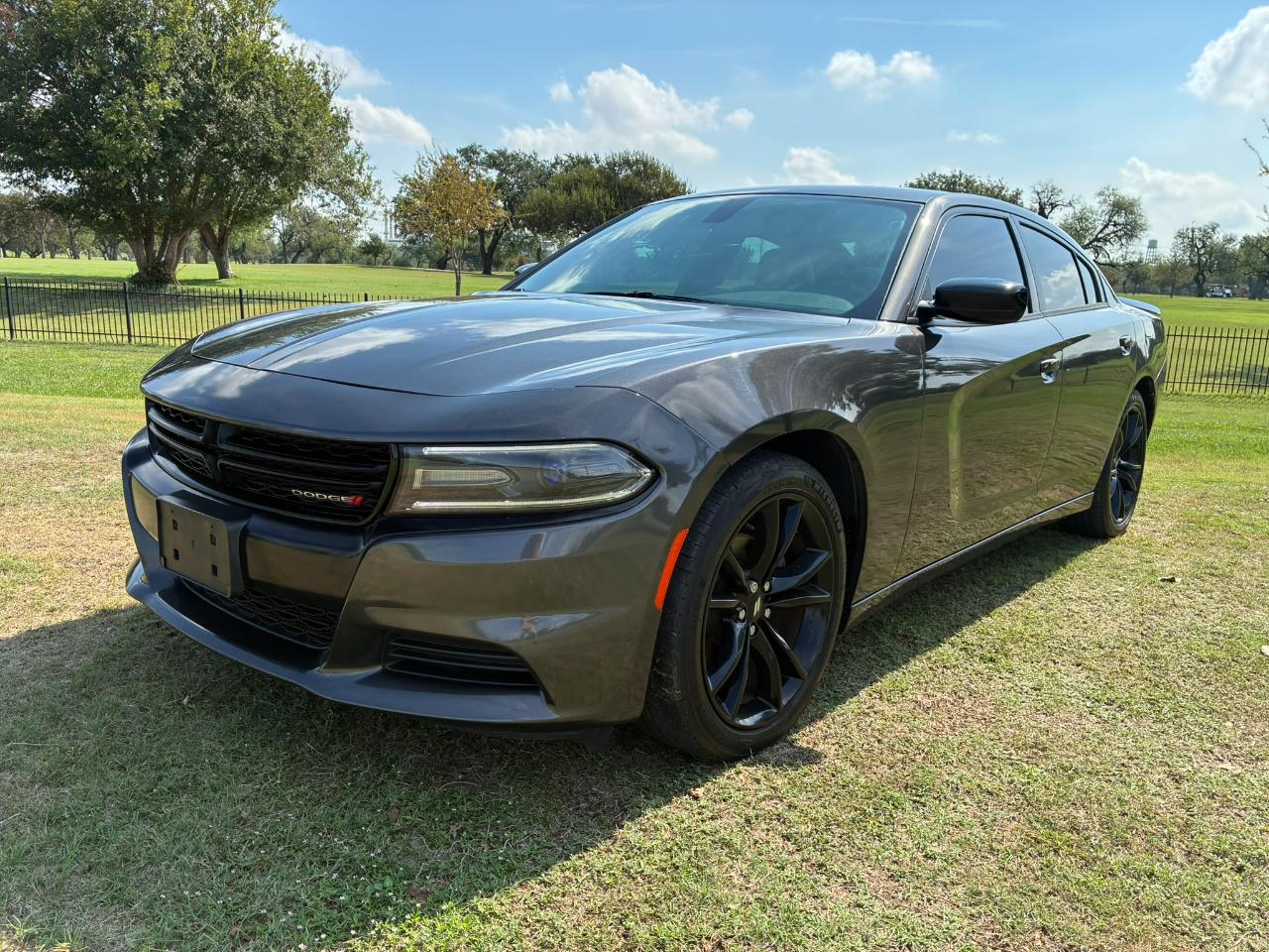 Gray 2018 Dodge Charger Sedan Rear-Wheel Drive Automatic