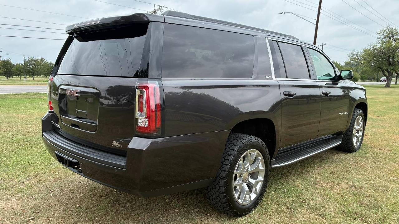 GMC Yukon XL SLT 1/2 Ton 2WD 2015