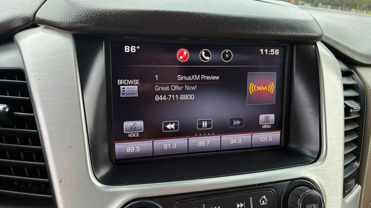 GMC Yukon XL SLT 1/2 Ton 2WD 2015