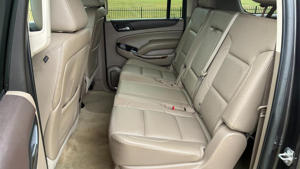 GMC Yukon XL SLT 1/2 Ton 2WD 2015
