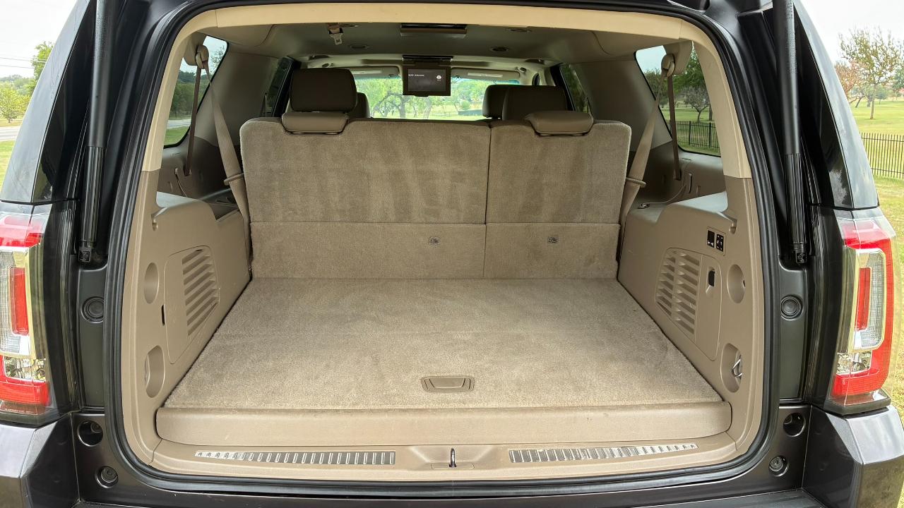 GMC Yukon XL SLT 1/2 Ton 2WD 2015