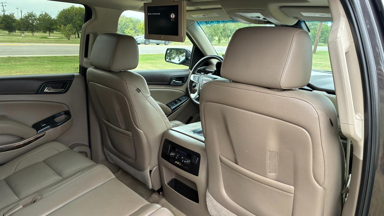 GMC Yukon XL SLT 1/2 Ton 2WD 2015
